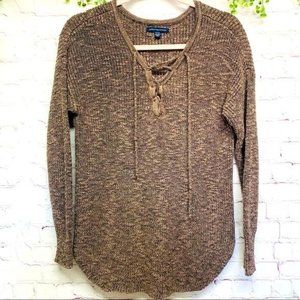 American Eagle Outfitters | Long Sleeve Lace Up Vneck Sweater Size Medium